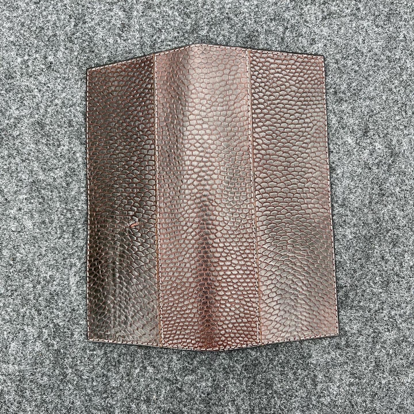 Long Vertical Cowboy Beaver Tail Wallet