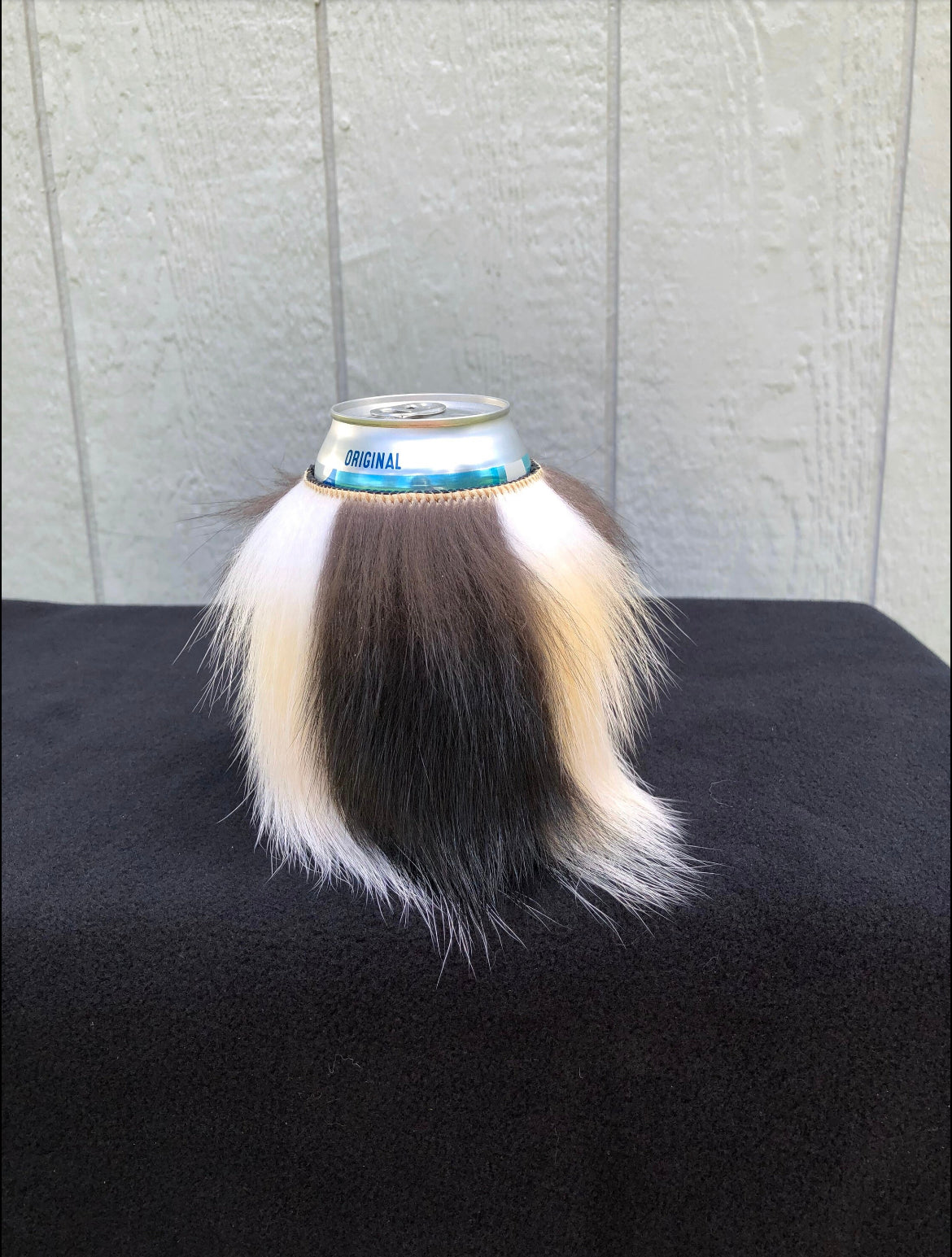 Skunk fur Can Cooler