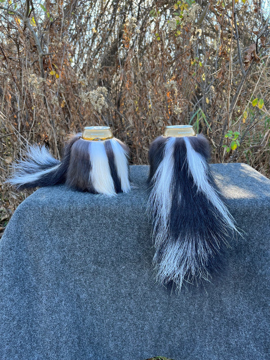 Skunk fur can cooler with grade A quality tail